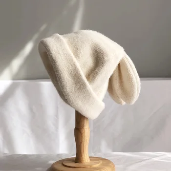 הסתיו והחורף כורכת אוזני הארנב שניל ארנב בכובע פרווה נשים סרוגים כובע צמר לחורף חם כובעים כובע ארנב הכובע
