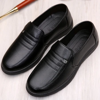 עור נעליים מזדמנים עבור גברים נעליים עמיד למים לנשימה גבר שמלת נעליים ללבוש עמיד עסק שחור Chaussures לשפוך Hommes